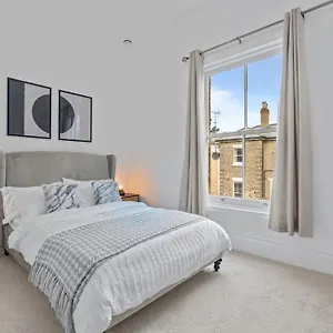 Cosy In The Heart Of Southampton